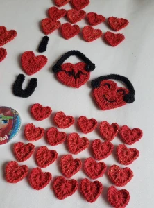 Kit do Amor Aplique Corações em Crochê - Artesanato e Personalizados