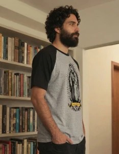 Camiseta Raglan Cinza Guadalupe - Artesanato e Personalizados