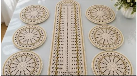 Kit mesa posta Branco e dourado - Artesanato e Personalizados
