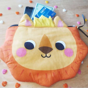 Clutch de leão - Artesanato e Personalizados