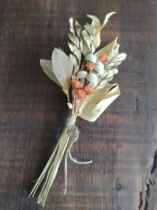 Mini Buquê Desidratado Laranja para Convites - 15 cm - Artesanato e Personalizados