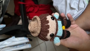 Amigurumi Arthur Morgan - Artesanato e Personalizados