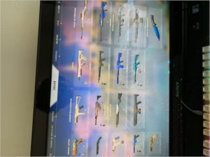 Vendo conta de Valorant com skins - League of Legends LOL