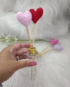 Kit de Difusores de Ambiente Coração em Crochê - 4 Unidades - Artesanato e Personalizados