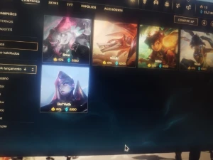 Conta com 657 skins - League of Legends LOL
