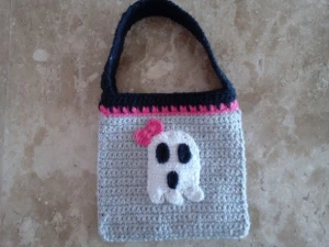 Bolsa Infantil em Crochê Halloween Fantasminha - Artesanato e Personalizados