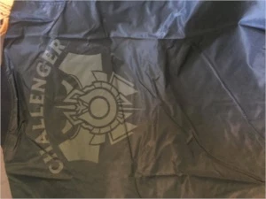 JAQUETA DESAFIANTE LEAGUE OF LEGENDS 2016 LOL