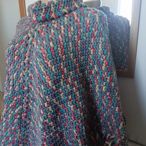 Poncho Capa em Crochê - Artesanato e Personalizados