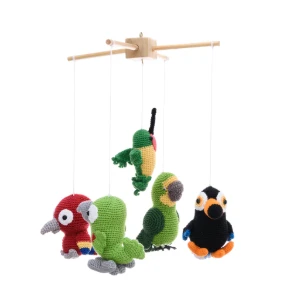 Mobile de pássaros em amigurumi - Artesanato e Personalizados
