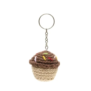 Chaveiro Brigadeiro em amigurumi - Artesanato e Personalizados
