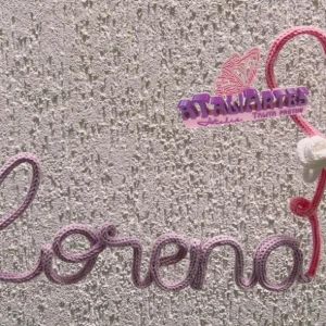 Porta Maternidade Nome com Coração em Tricotin - Artesanato e Personalizados