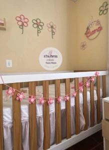 Varal de Flores Personalizadas em Tricotin - Artesanato e Personalizados