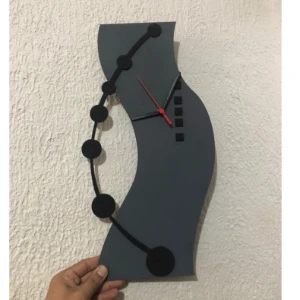 Relógio Moderno Cinza e Preto em MDF 42 x 20 cm - Artesanato e Personalizados