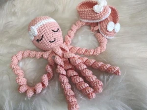 Polvo Amigurumi + Sapatinhos Rn - Artesanato e Personalizados