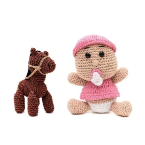 Kit bebe com chupeta e cavalinho em amigurumi - Artesanato e Personalizados