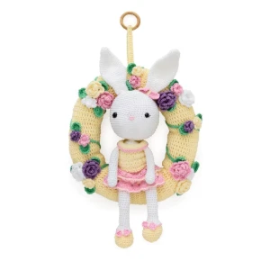 Guirlanda Coelhinha de vestido em amigurumi - Artesanato e Personalizados