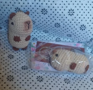 Chaveiro de Capivara em Amigurumi - Artesanato e Personalizados