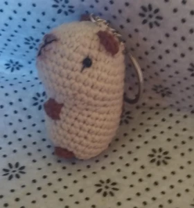 Chaveiro de Capivara em Amigurumi - Artesanato e Personalizados