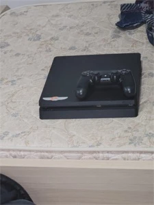 PS4 SLIM COM CONTROLE - Playstation