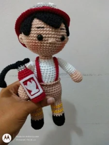 Amigurumi Chocalho Bombeiro - Artesanato e Personalizados