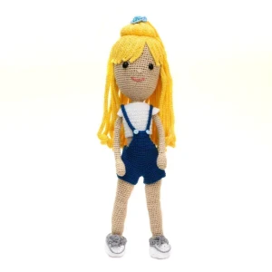 Boneca Jéssica em amigurumi - Artesanato e Personalizados