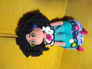 Boneca Mirabel - Artesanato e Personalizados
