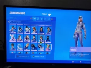 Conta fortnite s3  com 127 skins + salve o mundo