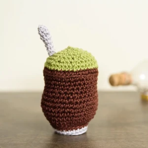 Chaveiro cuia média em amigurumi - Artesanato e Personalizados