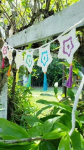 Varal de Estrelas em Crochê - Artesanato e Personalizados