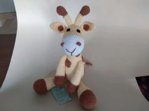 Amigurumi Girafa Oliver - Artesanato e Personalizados