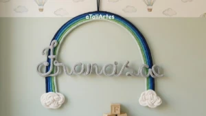 Porta Maternidade Arco-íris Menino Tricotin Personalizado - Artesanato e Personalizados