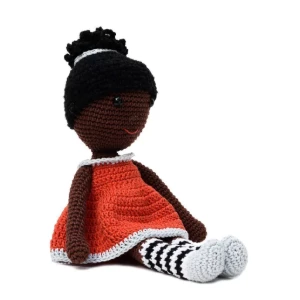 Boneca Dandara em amigurumi - Artesanato e Personalizados