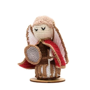 São Miguel Arcanjo em amigurumi - Artesanato e Personalizados