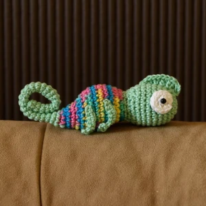 Camaleão em Amigurumi - Artesanato e Personalizados