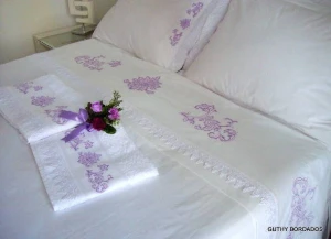 Kit Coordenado Cama e Banho Bordado - Artesanato e Personalizados