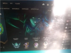 Conta do lol no platina 2 todos os campeões , 175 skins . - League of Legends