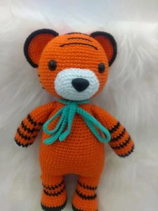 Amigurumi Tigrinho em Crochê - Artesanato e Personalizados