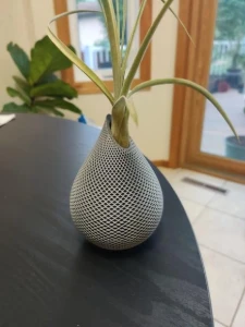 Vaso Decorativo em Impressão 3D - 20 cm - Artesanato e Personalizados