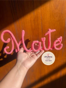 Nome Decorativo de Mesa em Tricotin - Artesanato e Personalizados