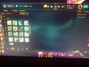 Vendo conta de lol esmeralda 3  level 534 com diversas skins - League of Legends