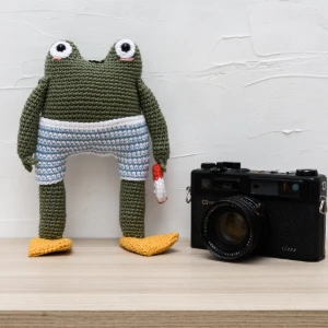 Sapo com Bóia Amigurumi - Artesanato e Personalizados