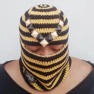 Balaclava rainha - Artesanato e Personalizados