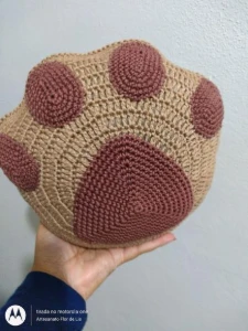 Almofada Pata de cachorro - Artesanato e Personalizados