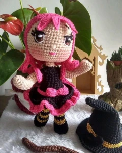 Boneca Bruxa Ellis - Artesanato e Personalizados
