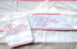 Kit Bebê com Toalha de Capuz e Toalha de Boca - Artesanato e Personalizados