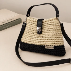Bolsa de Crochê Daisy - Artesanato e Personalizados