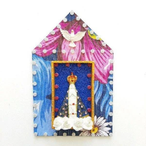Capelinha de Madeira e Chita "N. S. Aparecida" - Artesanato e Personalizados
