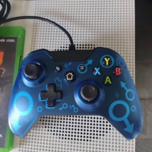 xbox one s 500gb + jogo + controle c/fio