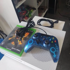 xbox one s 500gb + jogo + controle c/fio