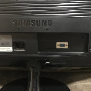 Monitor 19 Polegadas Samsung - Produtos Físicos